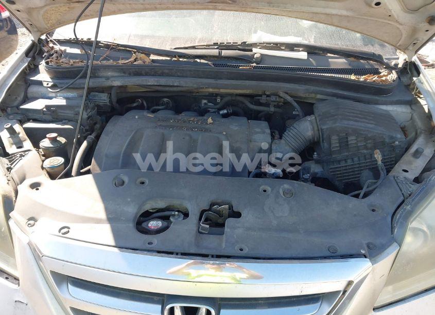 Photo 10 of 2006 Honda Odyssey EX-L (VIN 5FNRL38616B414715)
