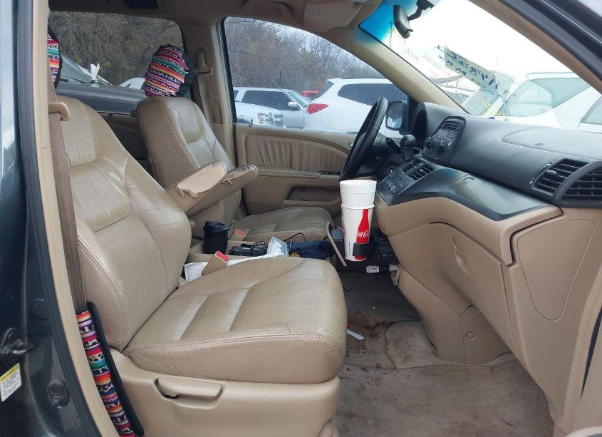 Photo 5 of 2006 Honda Odyssey EX-L (VIN 5FNRL38616B432888)