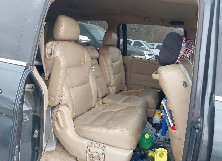 Photo 8 of 2006 Honda Odyssey EX-L (VIN 5FNRL38616B432888)