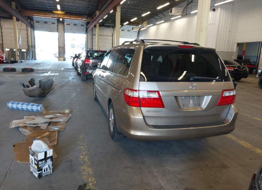 Photo 3 of 2006 Honda Odyssey EX-L (VIN 5FNRL38616B458729)