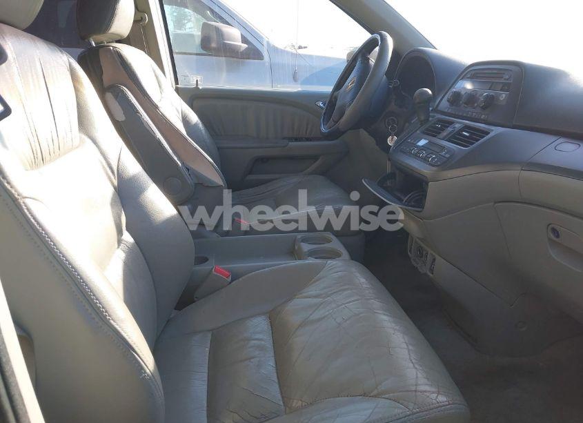 Photo 5 of 2007 Honda Odyssey EX-L (VIN 5FNRL38617B046246)