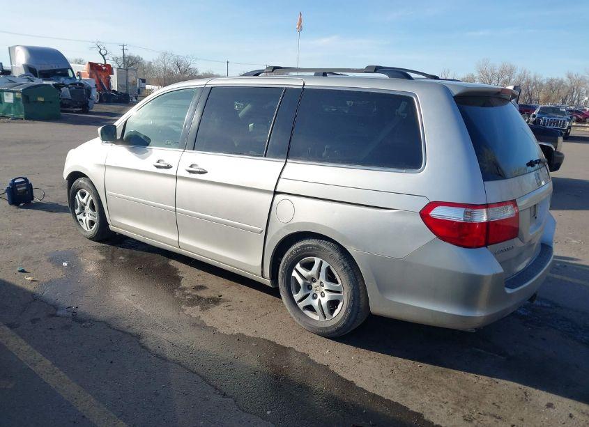 Photo 3 of 2007 Honda Odyssey EX-L (VIN 5FNRL38617B411282)