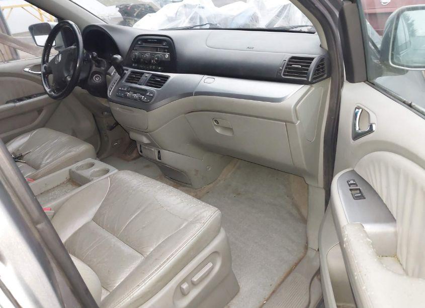 Photo 5 of 2008 Honda Odyssey EX-L (VIN 5FNRL38618B025866)