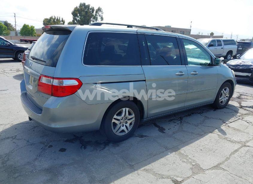 Photo 4 of 2005 Honda Odyssey EX-L (VIN 5FNRL38625B071315)
