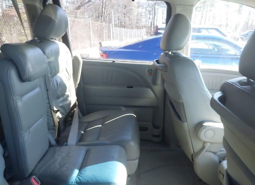 Photo 8 of 2005 Honda Odyssey EX-L (VIN 5FNRL38625B425124)