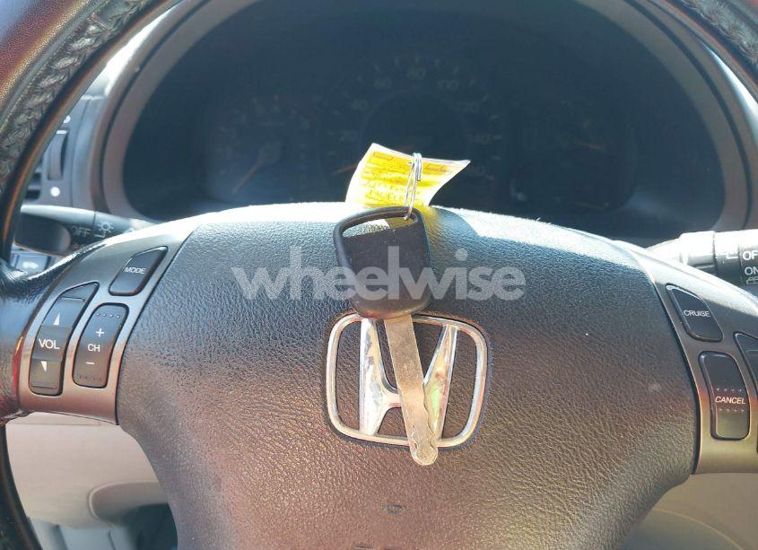 Photo 11 of 2006 Honda Odyssey EX-L (VIN 5FNRL38626B007499)