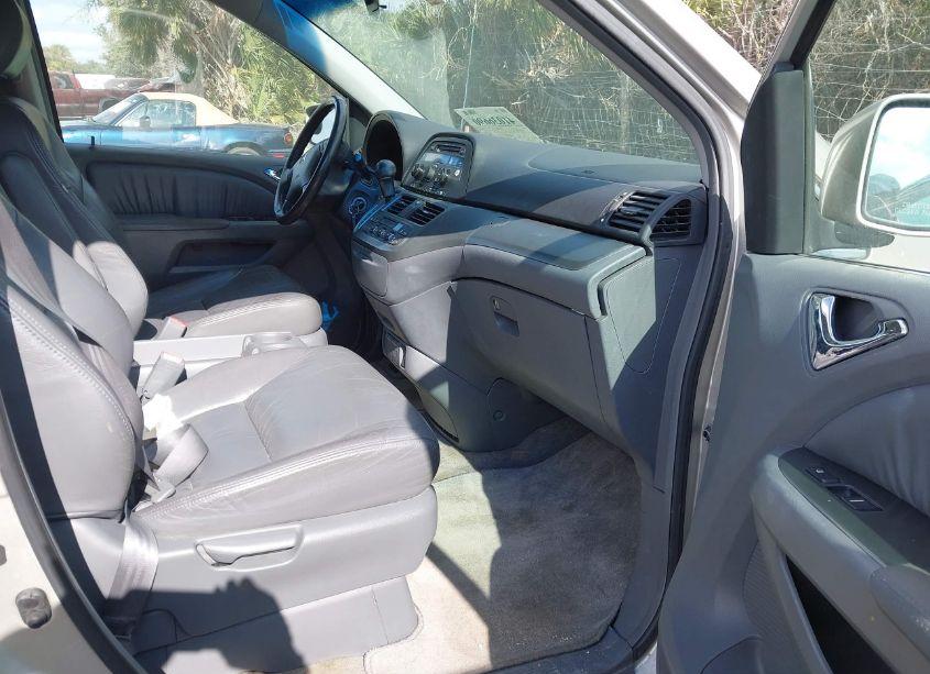 Photo 5 of 2006 Honda Odyssey EX-L (VIN 5FNRL38626B401195)