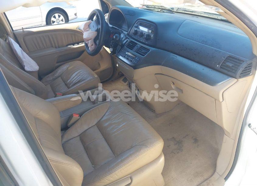 Photo 5 of 2006 Honda Odyssey EX-L (VIN 5FNRL38626B416523)