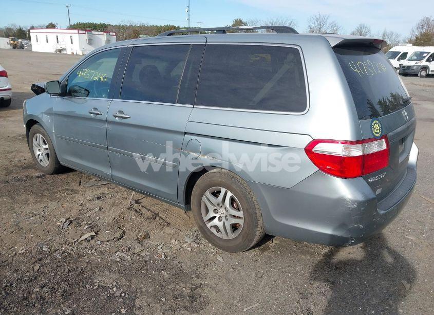 Photo 3 of 2007 Honda Odyssey EX-L (VIN 5FNRL38627B017130)
