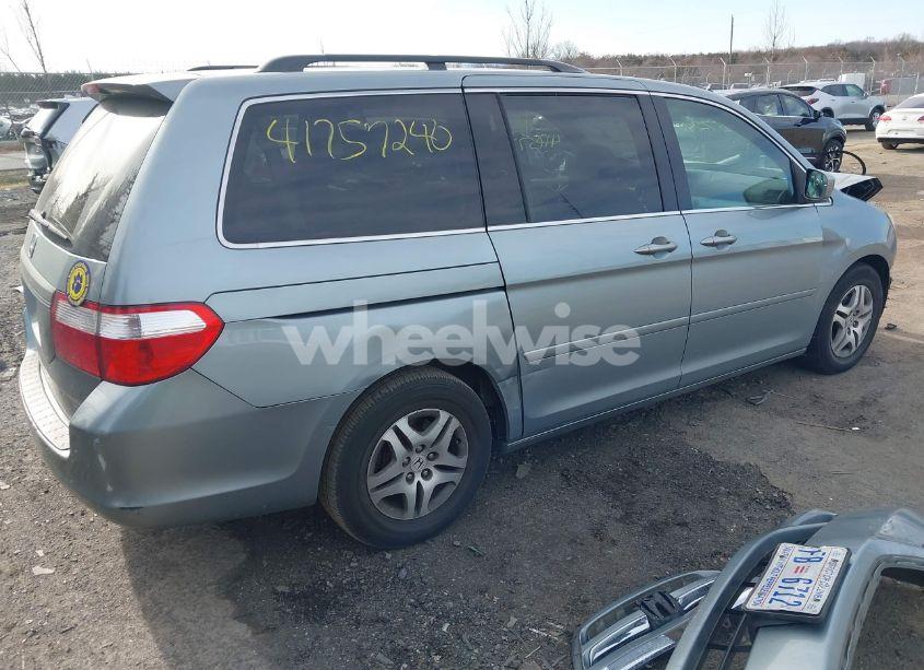 Photo 4 of 2007 Honda Odyssey EX-L (VIN 5FNRL38627B017130)