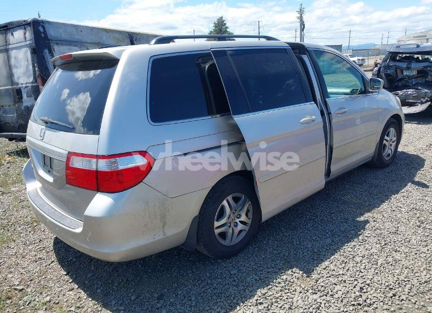 Photo 4 of 2007 Honda Odyssey EX-L (VIN 5FNRL38627B028693)