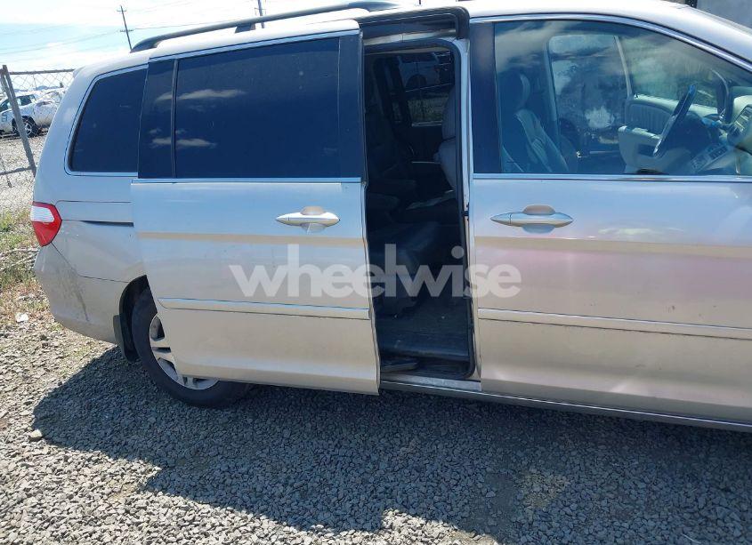 Photo 6 of 2007 Honda Odyssey EX-L (VIN 5FNRL38627B028693)