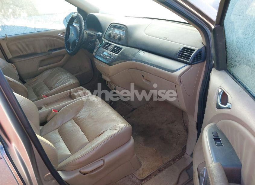 Photo 5 of 2007 Honda Odyssey EX-L (VIN 5FNRL38627B102940)