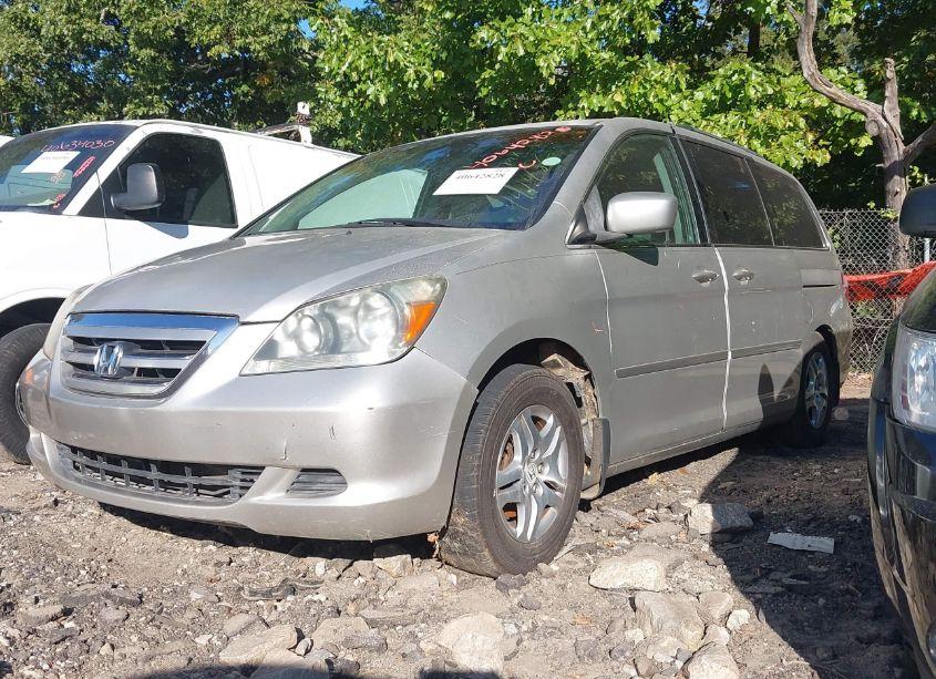 Photo 2 of 2007 Honda Odyssey EX-L (VIN 5FNRL38627B441486)