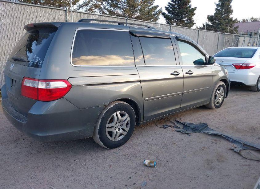 Photo 4 of 2007 Honda Odyssey EX-L (VIN 5FNRL38627B458949)