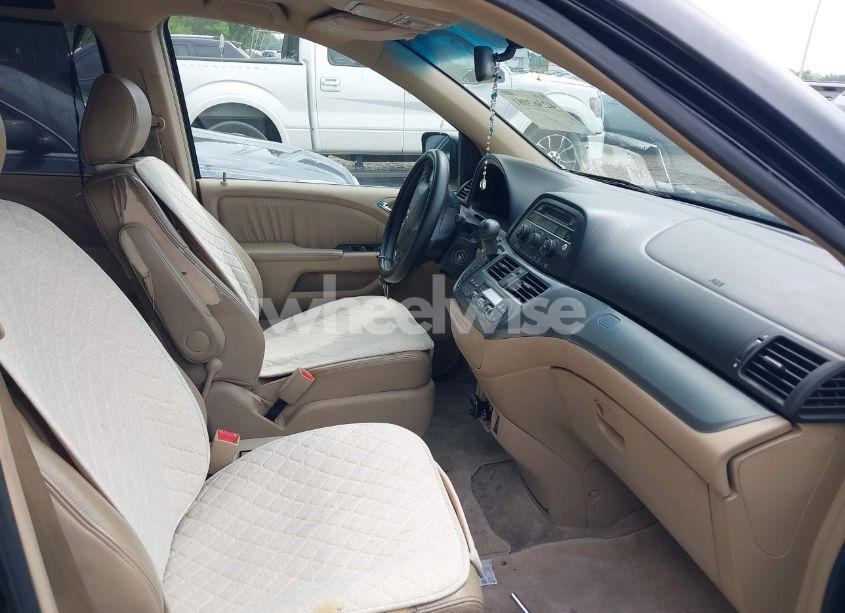 Photo 5 of 2005 Honda Odyssey EX-L (VIN 5FNRL38635B036265)