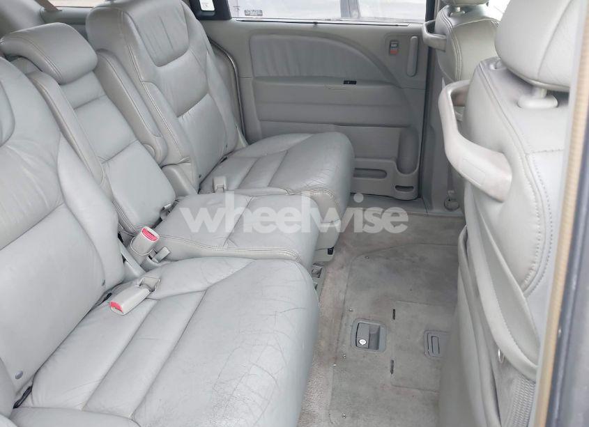 Photo 8 of 2005 Honda Odyssey EX-L (VIN 5FNRL38635B038467)