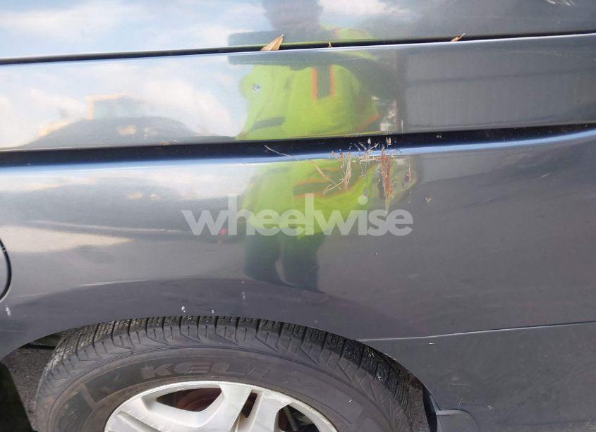 Photo 13 of 2005 Honda Odyssey EX-L (VIN 5FNRL38635B058380)