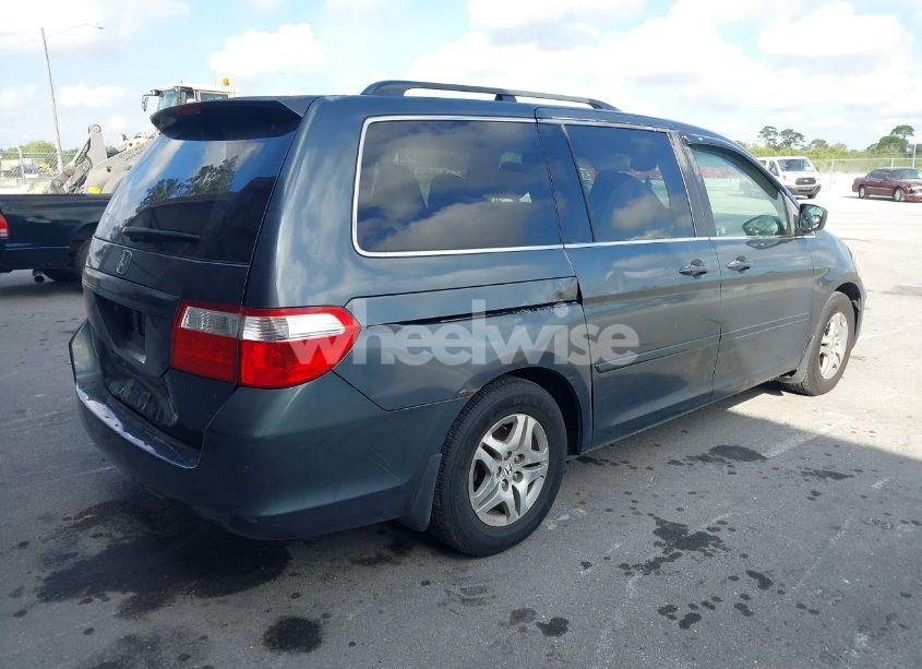 Photo 4 of 2005 Honda Odyssey EX-L (VIN 5FNRL38635B058380)