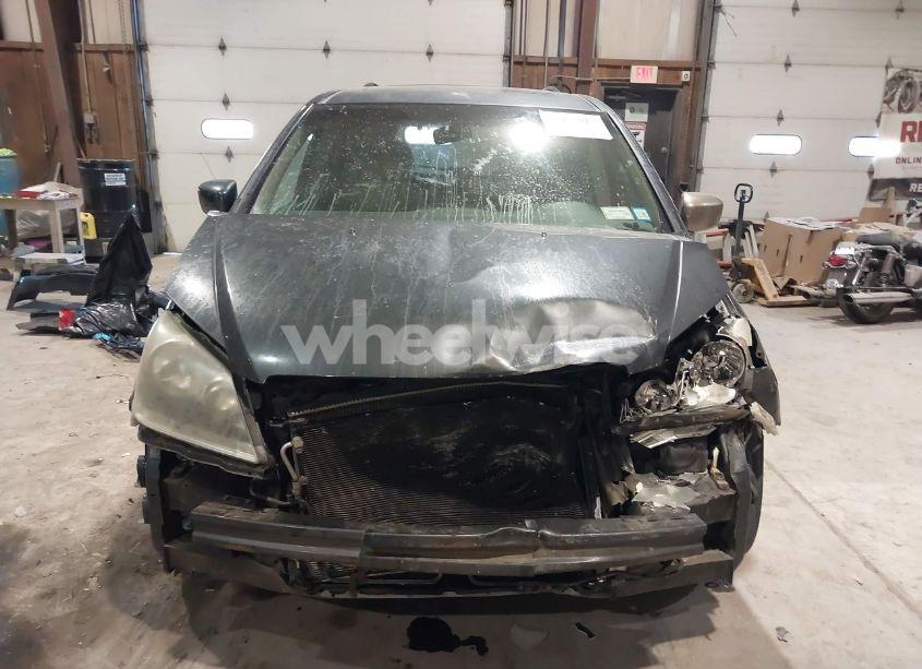 Photo 13 of 2005 Honda Odyssey EX-L (VIN 5FNRL38635B085790)