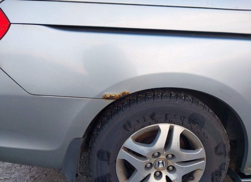 Photo 15 of 2005 Honda Odyssey EX-L (VIN 5FNRL38635B096286)