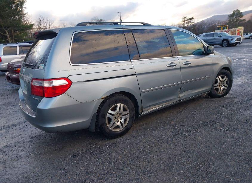 Photo 4 of 2005 Honda Odyssey EX-L (VIN 5FNRL38635B096286)