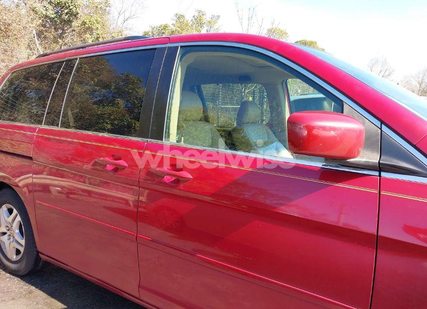 Photo 13 of 2005 Honda Odyssey EX-L (VIN 5FNRL38635B408977)