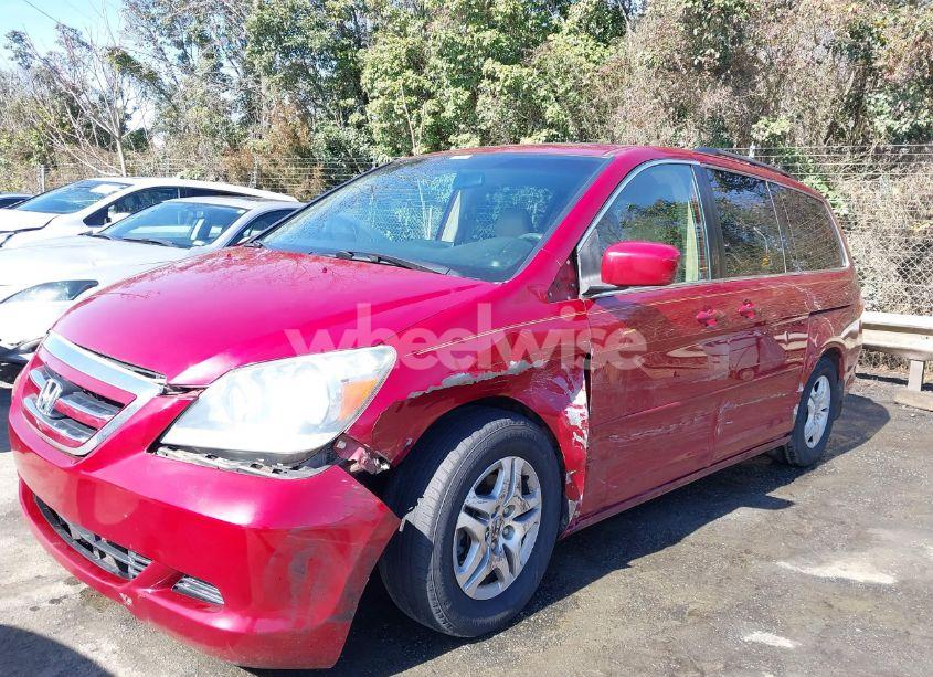 Photo 2 of 2005 Honda Odyssey EX-L (VIN 5FNRL38635B408977)