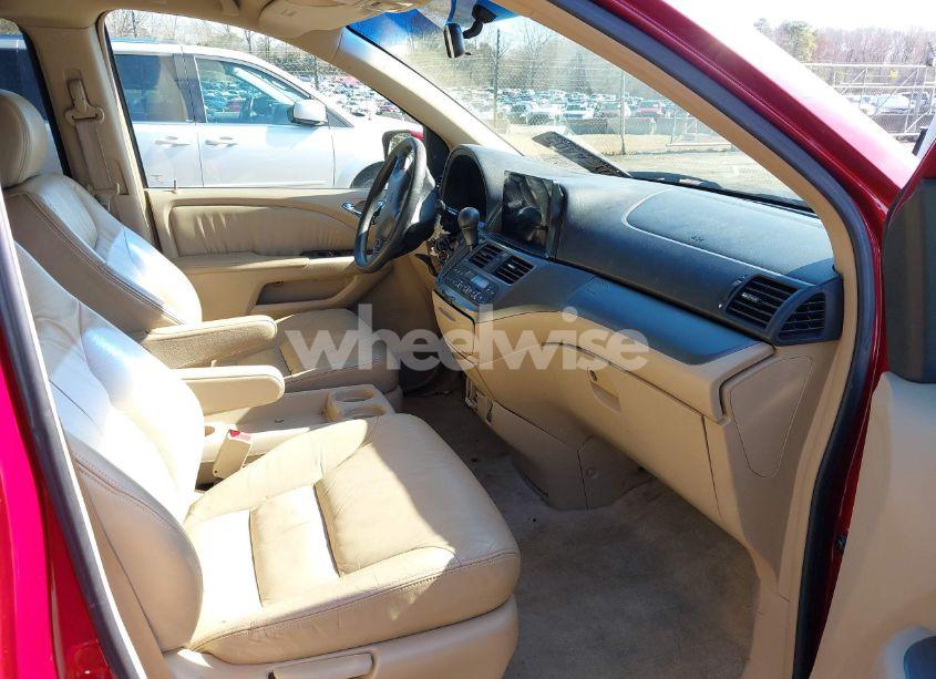 Photo 5 of 2005 Honda Odyssey EX-L (VIN 5FNRL38635B408977)