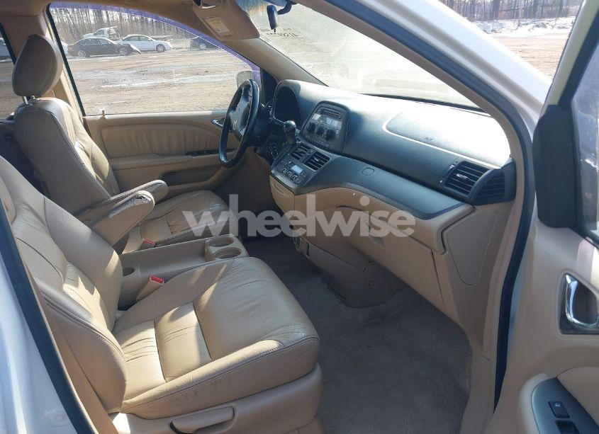 Photo 5 of 2006 Honda Odyssey EX-L (VIN 5FNRL38636B061555)