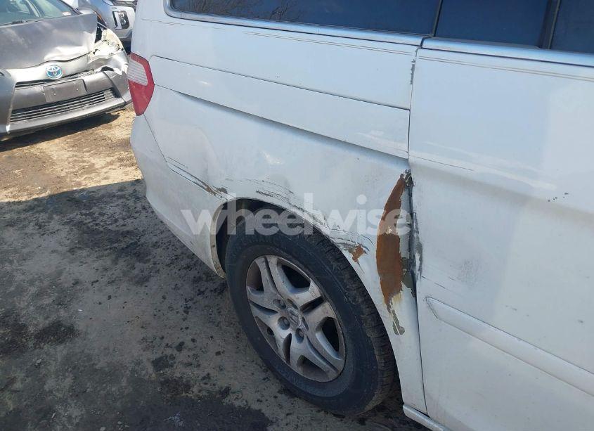 Photo 6 of 2006 Honda Odyssey EX-L (VIN 5FNRL38636B061555)