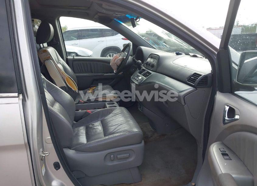 Photo 5 of 2009 Honda Odyssey EX-L (VIN 5FNRL38639B052875)