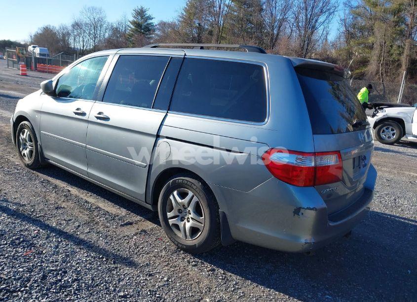 Photo 3 of 2006 Honda Odyssey EX-L (VIN 5FNRL38646B100332)