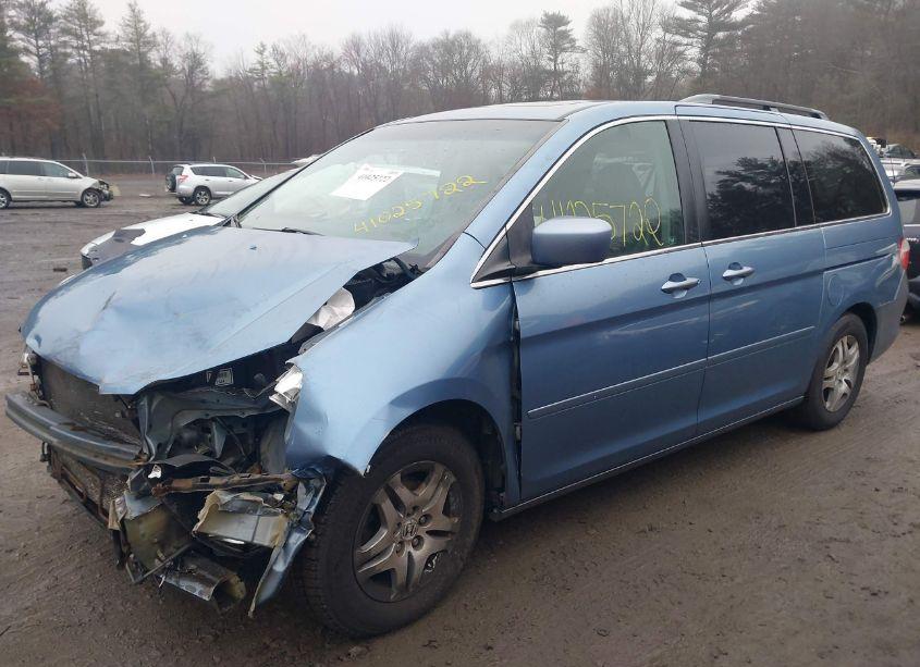 Photo 2 of 2006 Honda Odyssey EX-L (VIN 5FNRL38646B109662)