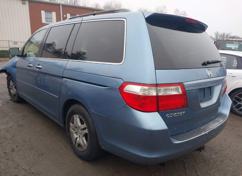 Photo 3 of 2006 Honda Odyssey EX-L (VIN 5FNRL38646B109662)