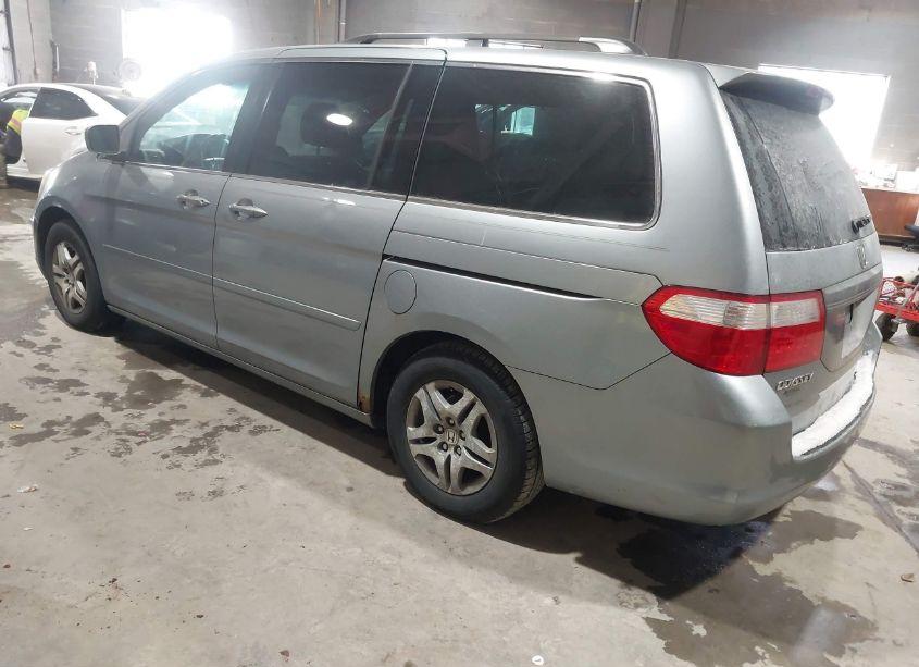 Photo 3 of 2006 Honda Odyssey EX-L (VIN 5FNRL38646B113100)