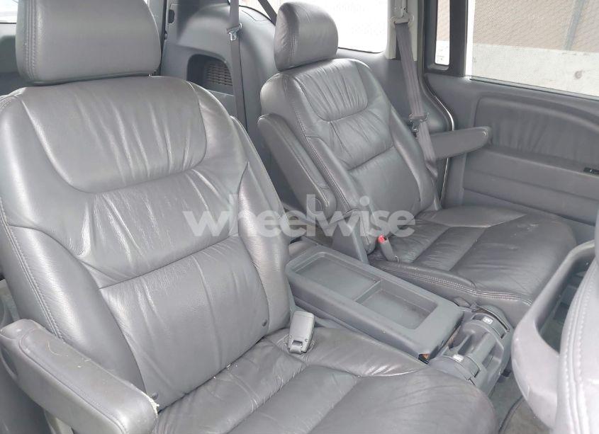 Photo 8 of 2006 Honda Odyssey EX-L (VIN 5FNRL38646B401893)