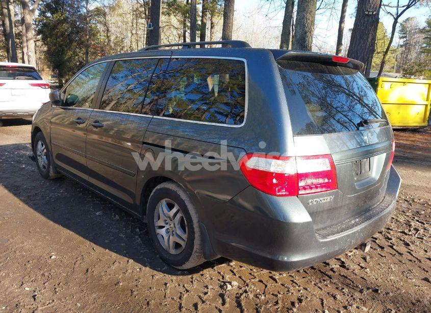 Photo 3 of 2006 Honda Odyssey EX-L (VIN 5FNRL38646B450804)