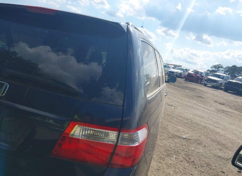 Photo 4 of 2007 Honda Odyssey EX-L (VIN 5FNRL38647B013189)