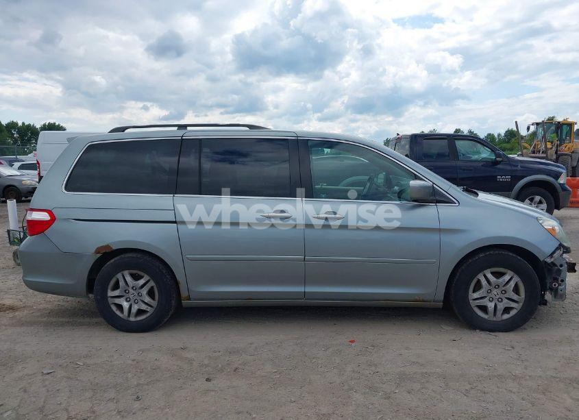 Photo 14 of 2007 Honda Odyssey EX-L (VIN 5FNRL38647B048265)