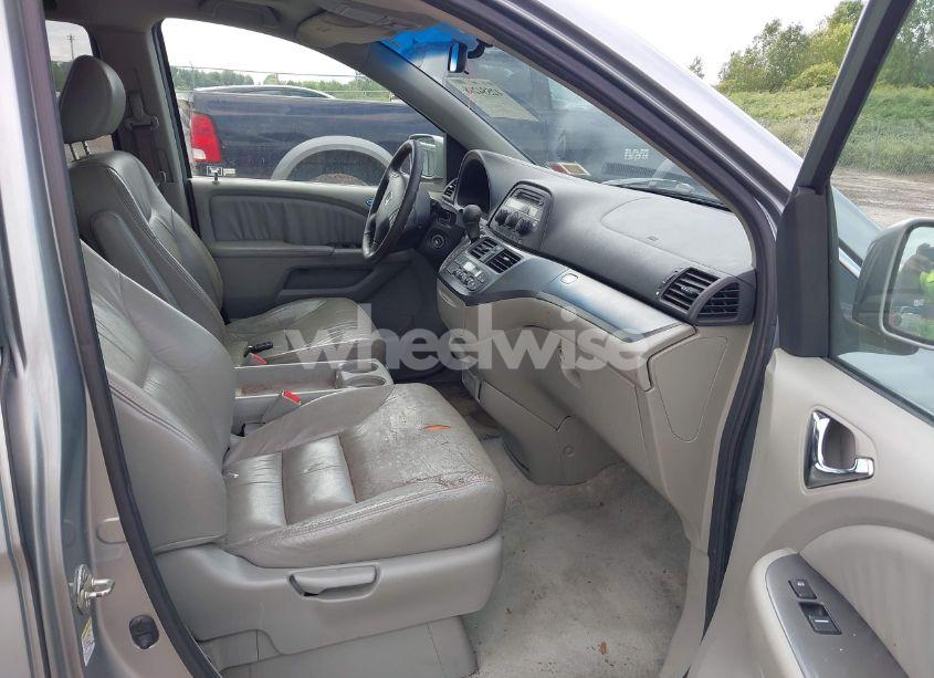 Photo 5 of 2007 Honda Odyssey EX-L (VIN 5FNRL38647B048265)