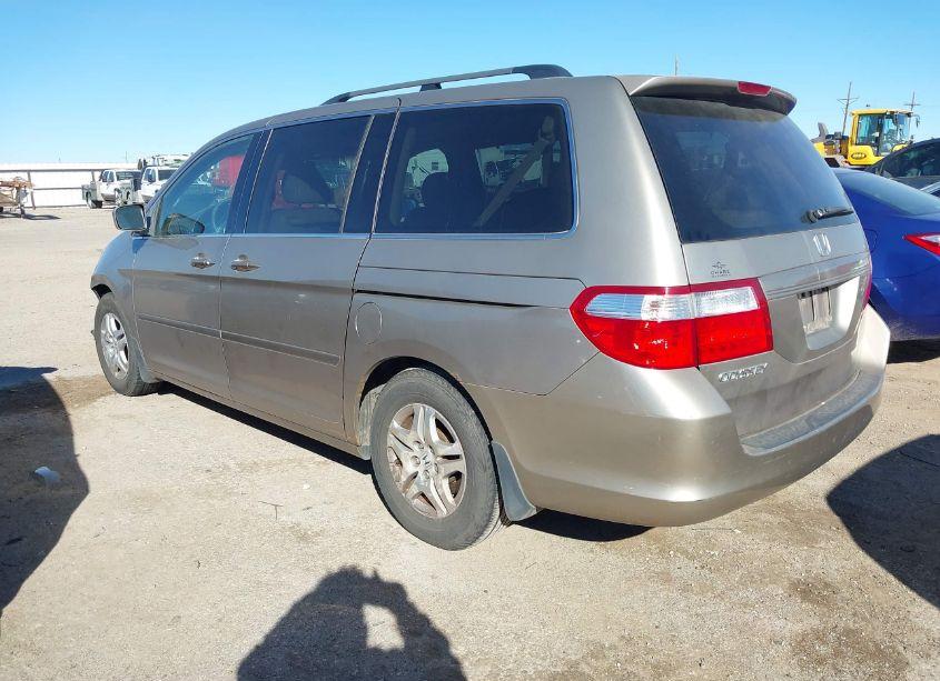 Photo 3 of 2007 Honda Odyssey EX-L (VIN 5FNRL38647B053885)