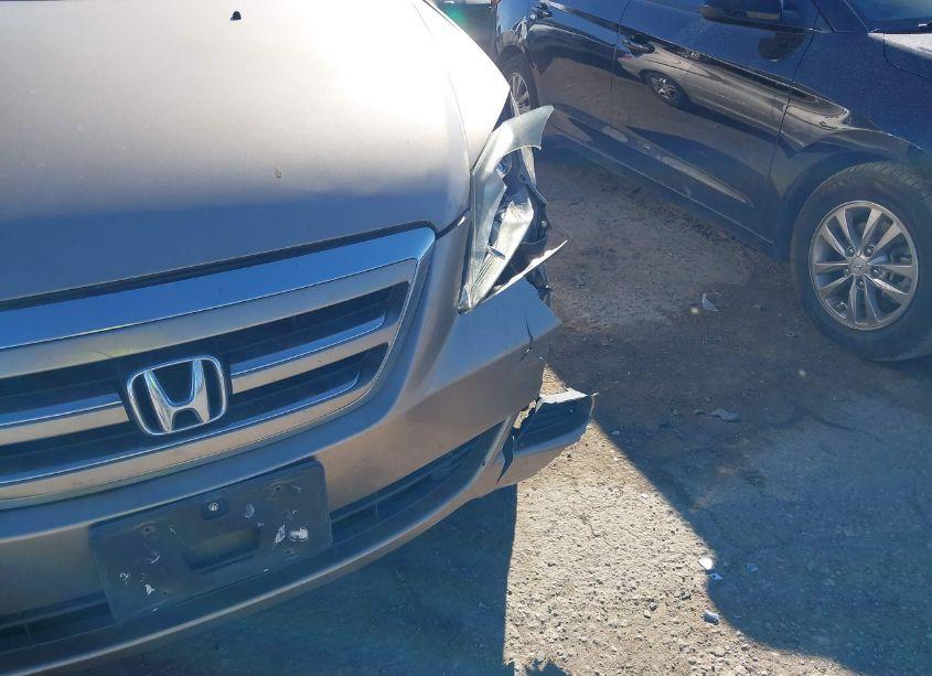 Photo 6 of 2007 Honda Odyssey EX-L (VIN 5FNRL38647B053885)