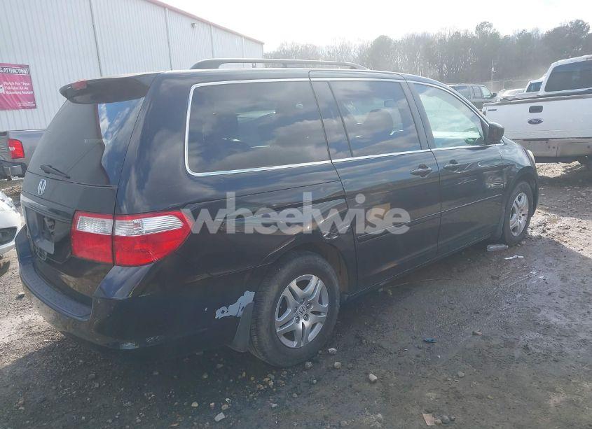 Photo 4 of 2007 Honda Odyssey EX-L (VIN 5FNRL38647B137141)
