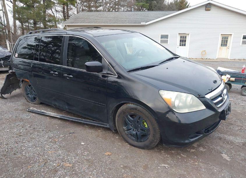 2006 Honda Odyssey EX-L (VIN 5FNRL38656B029805) main photo