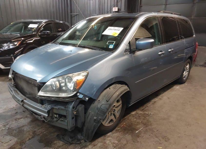 Photo 2 of 2006 Honda Odyssey EX-L (VIN 5FNRL38656B082388)