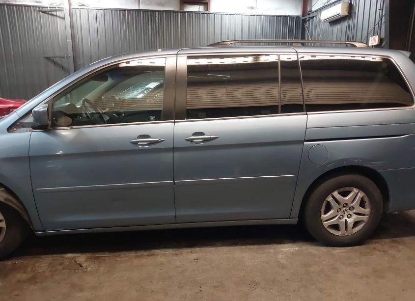 Photo 21 of 2006 Honda Odyssey EX-L (VIN 5FNRL38656B082388)