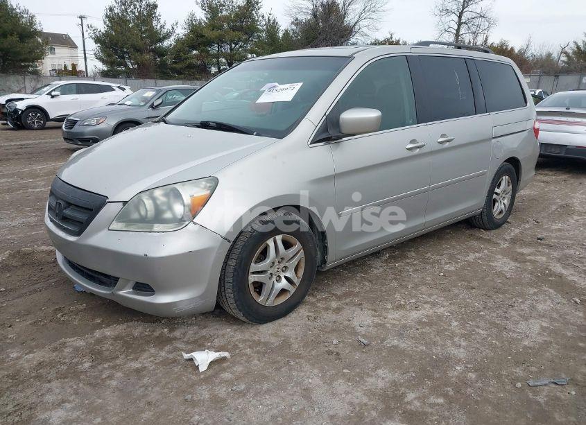 Photo 2 of 2006 Honda Odyssey EX-L (VIN 5FNRL38656B424602)
