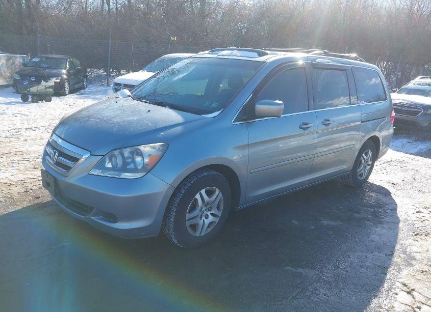 Photo 2 of 2007 Honda Odyssey EX-L (VIN 5FNRL38657B001777)