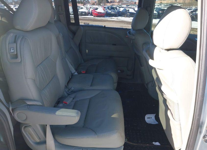 Photo 8 of 2007 Honda Odyssey EX-L (VIN 5FNRL38657B001777)